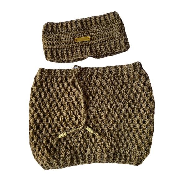 Handmade Neck Warmer Ladies Scarf, Knit Infinity Scarf Women Winter Wool Scarf - Picture 2 of 7